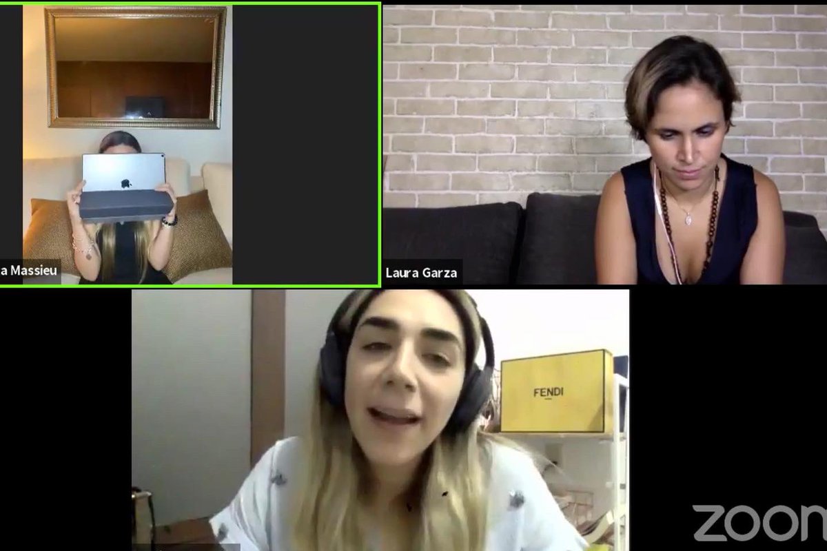 anapatam_mx's tweet photo. Gran programa el de ayer, muy buen contenido, excelentes comentarios y sobre todo muy divertido! Adoro rodearme de mujeres brillantes, éxitosas e inspiradoras. Muchas Gracias por la entrevista @MoniqueMQ y @lauragarza Mi cariño y admiración #TheWhiteTable @MmoodTv https://t.co/AUXfYSoJsG