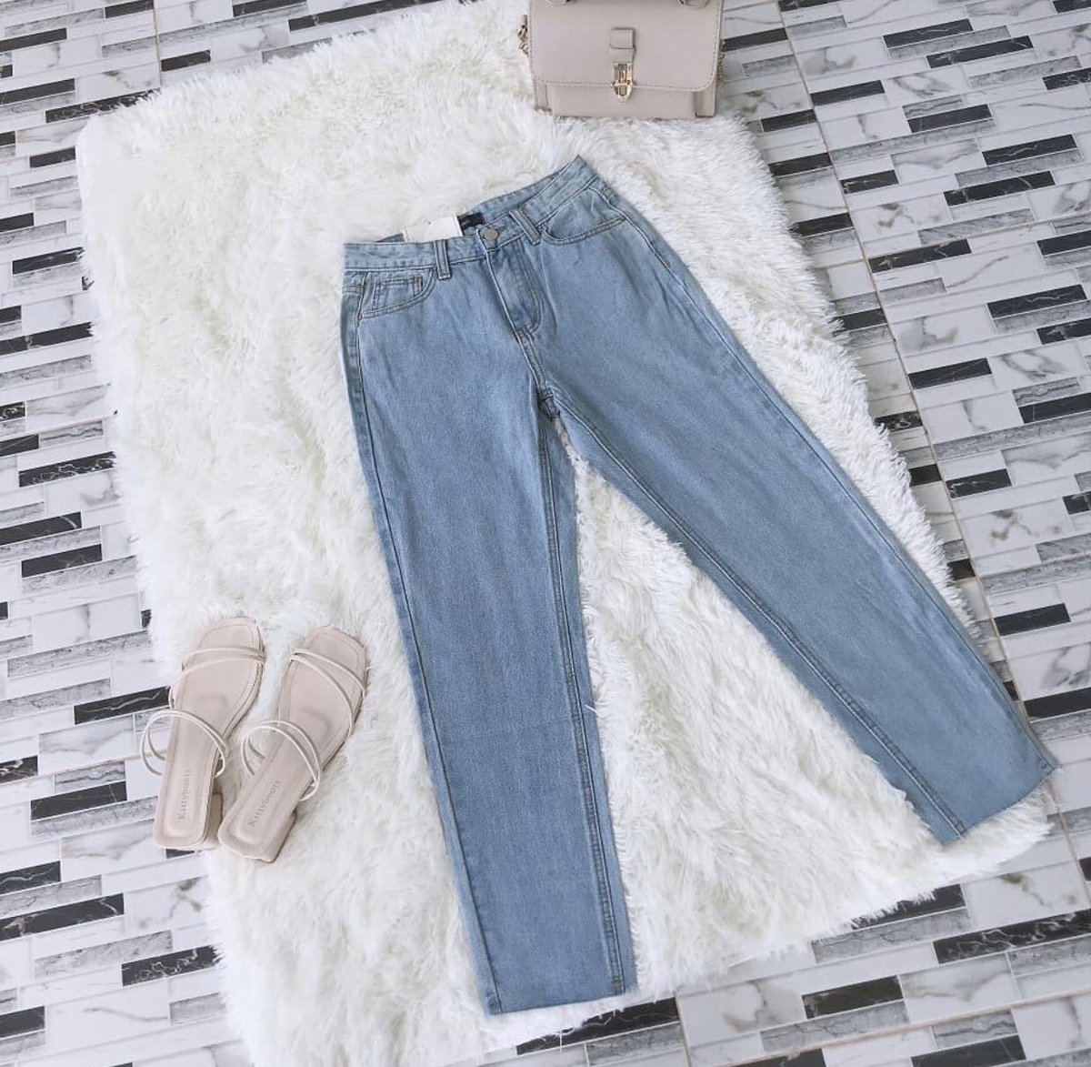 Goyang-i shop tweet media