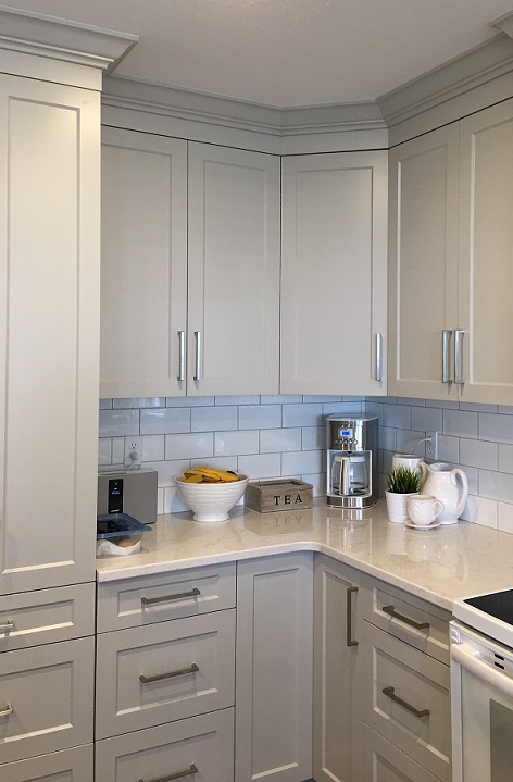 MeritKitchens's tweet photo. Are you looking for new kitchen cabinetry that will optimize your space?! 

Visit H&amp;H to learn more about Merit Kitchens Semi Custom Cabinets: https://t.co/jHKBIGIY5D

#KitchenDesigns #Homeimprovement #BathroomDesigns #InteriorDesigners #Renovations #MeritKitchens #HouseandHome https://t.co/JlZCiNeDIo