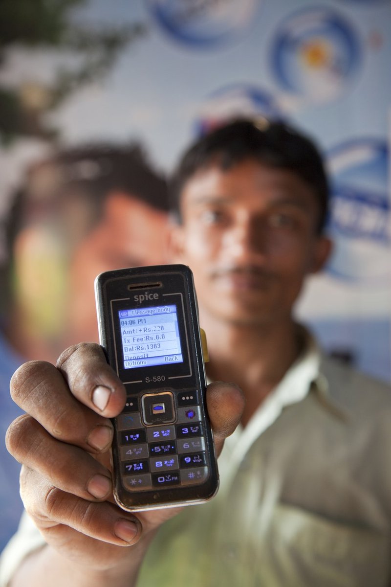 #India has transferred $7 billion into the bank accounts of 400 million poor people under <a href="/PMOIndia/">PMO India</a>'s Garib Kalyan Yojana. It could move so fast during #COVID19 because of a robust #digitalpayments infrastructure. <a href="/MicroSave/">MSC (MicroSave Consulting)</a>'s new report shares lessons: bit.ly/2xZJrzg