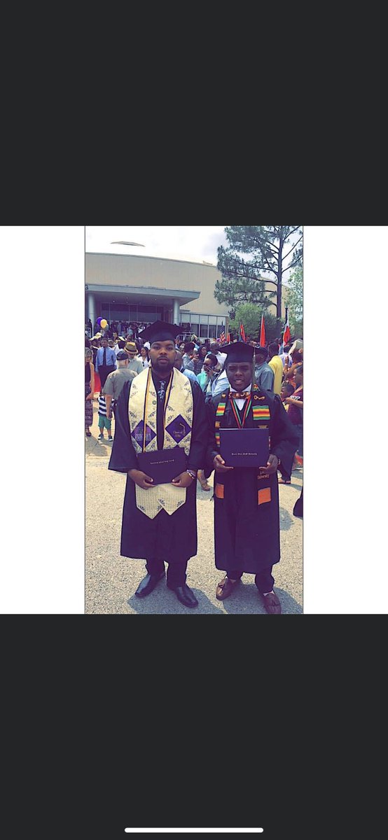 atpkeepitreal's tweet photo. Since we all celebrating graduation season let me go back in time to the hardest year of my school career from getting sick missing just about half a semester being in the hospital to actually graduating on the deans list https://t.co/Z6hEH2NKiD