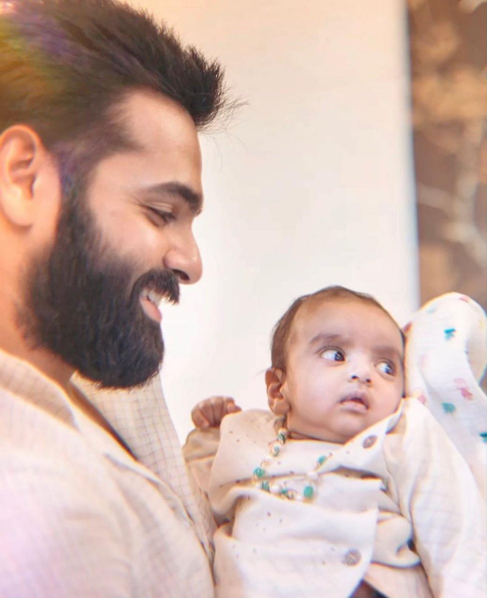 RAm POthineni @ramsayz with Sidhanth POthineni👶🏻🤗
Two cuties in one frame 😍😘
#TooAdorable💓
#HappyBirthdayRAPO