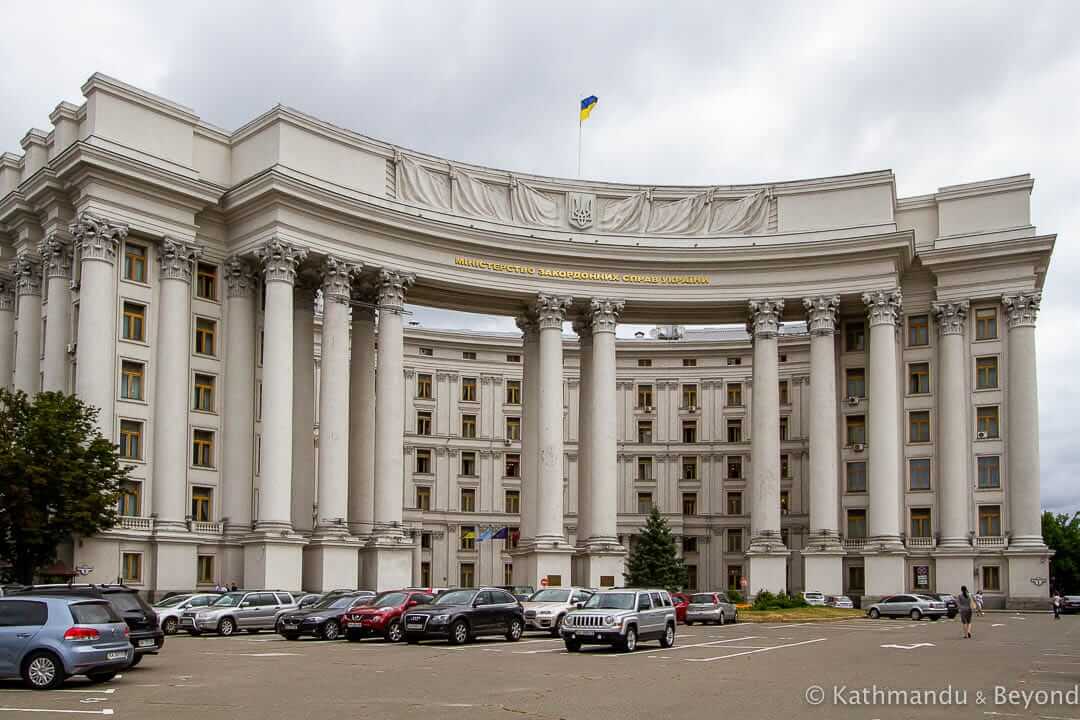 DianeCapri's tweet photo. #Photo: Ministry of Foreign Affairs in Kiev, #Ukraine #travel #Sovietarchitecture https://t.co/5FFcBUyf0p via @KathmanduBeyond https://t.co/AxriBb3QwV