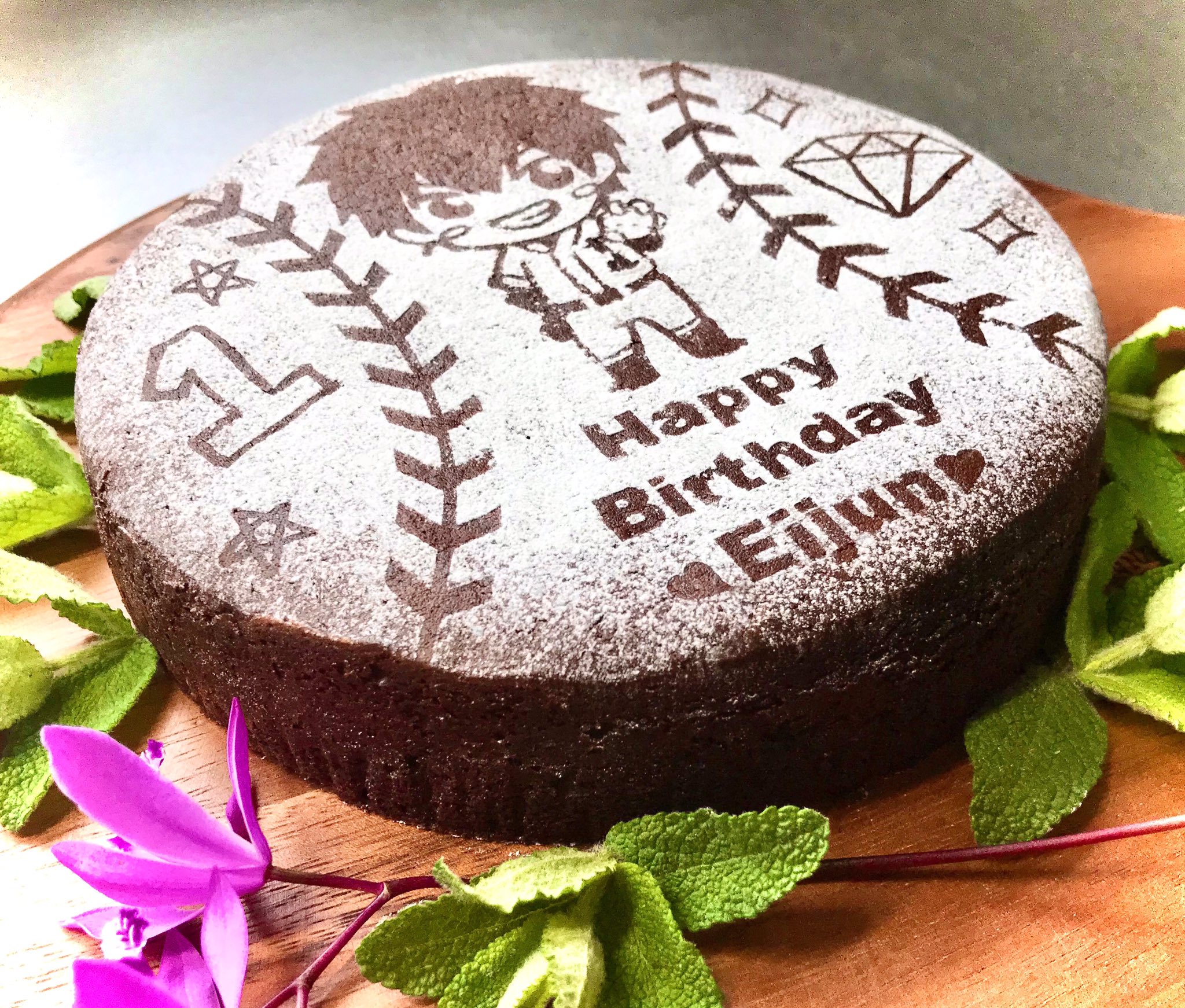 Yuya 沢村くん お誕生日おめでと いつも元気をありがとう お祝いにガトーショコラ焼きました 粉砂糖アートに挑戦してみたけど 思った以上に綺麗にできた 比較的お手軽だし みんな推しでやるといい 沢村栄純生誕