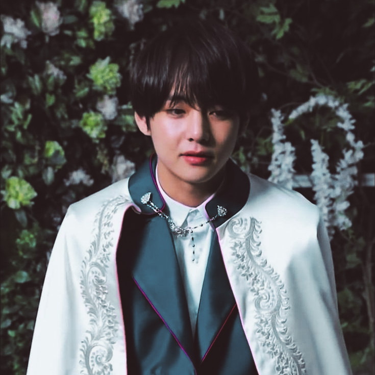 urmoodyhere_'s tweet photo. ❝ Kim Taehyung parody ❞
Newbie, tolong bantuannya. 

Mutual ?! Rt. 
Fambest ?! Dm. 

#roleplayerindonesia #roleplayerkpop #RP #rpkpop #roleplayerkpop #rpwindonesia #rpw #roleplayer https://t.co/xkIDCtdIj3