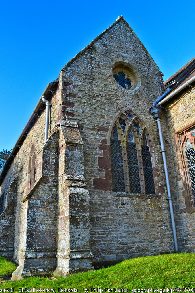 Oldpanks's tweet photo. Herefordshire Churches - R is for St Bartholomew, Richards Castle. On a windy hilltop and guarded by an early Norman castle. This is a 'seen to be believed' church which the past two centuries seem to have forgotten. Now in the care of Churches Conservation Trust. https://t.co/c3yVeO93jb