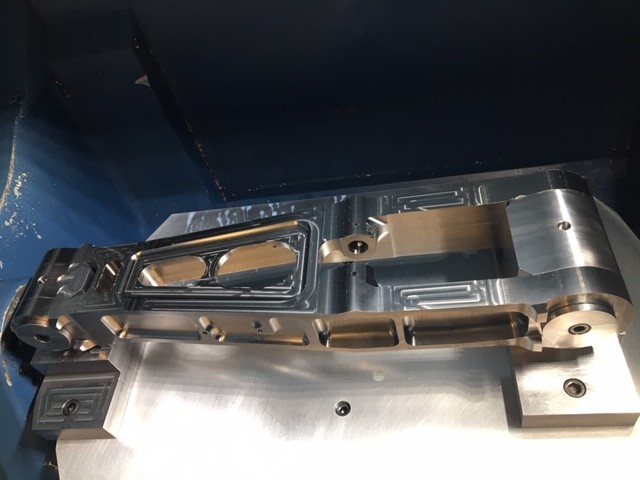 think5axis's tweet image. Job well done! #titanium part programmed by @think5axis for @MedleyPrecision. Over 600mm in length. #machined on @Matsuura_UK MX520.
#ukmanufacturing #cncprogramming #mtdcnc #hypermill #medleyprecision