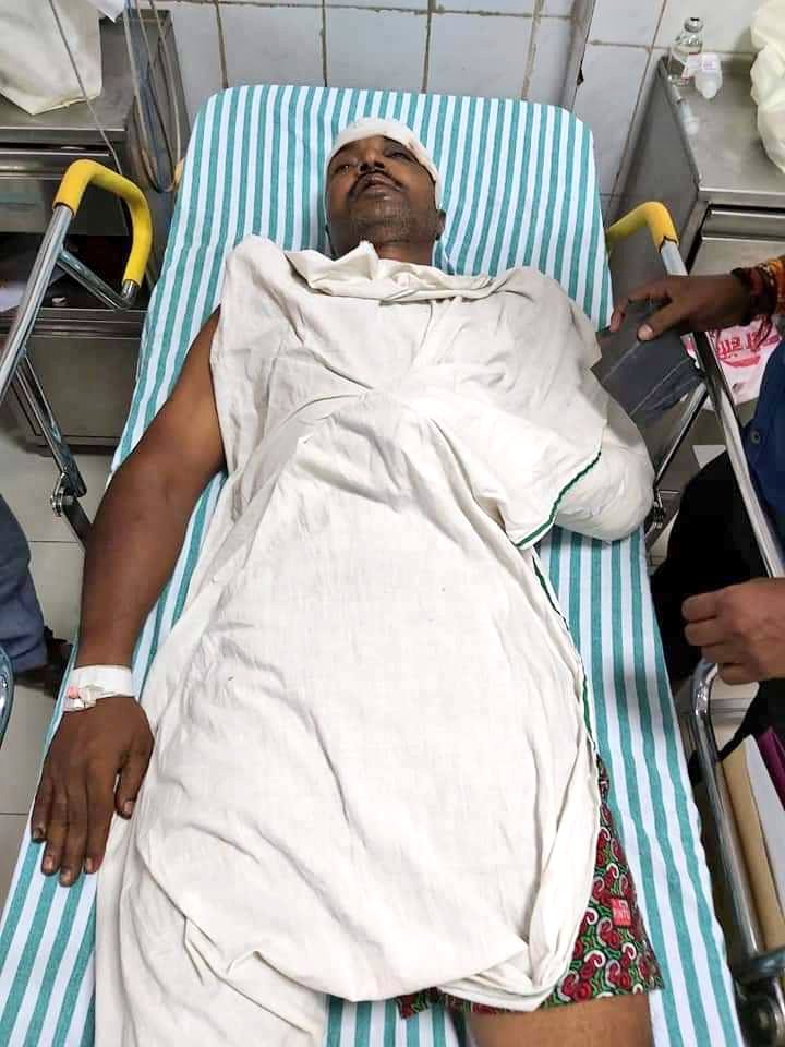 #JusticeForCoronaWarriorKripaNidhi

कोरोना वारियर्स ही अगर रहेगा आहत,
तो कोरोना से जंग कैसे जीतेगा भारत।
<a href="/CMOfficeUP/">CM Office, GoUP</a> 
<a href="/jaunpurpolice/">Jaunpur police</a> 
<a href="/DMjaunpur/">DM JAUNPUR</a> 
<a href="/PMOIndia/">PMO India</a> 
<a href="/myogiadityanath/">Yogi Adityanath</a> 
<a href="/kpmaurya1/">Keshav Prasad Maurya</a> 
<a href="/drdineshbjp/">Dr Dinesh Sharma BJP</a> 
<a href="/ndtv/">NDTV</a> 
<a href="/aajtak/">AajTak</a>
<a href="/ravishndtv/">ravish ndtv</a>
<a href="/vijaykbandhu/">Vijay Kumar Bandhu</a>