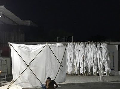 chhatfoundation's tweet photo. Day’s passed, the Night’s passed too. But the efforts are limitless.  #CoronaWarriorsIndia 
#FrontlineWarriors #FrontLineHeroes 

@PMOIndia @narendramodi @vijayrupanibjp @DainikBhaskar @COVIDNewsByMIB @anandmahindra @GovtOfGujarat @drharshvardhan @gujratsamachar https://t.co/bczgGywDuf