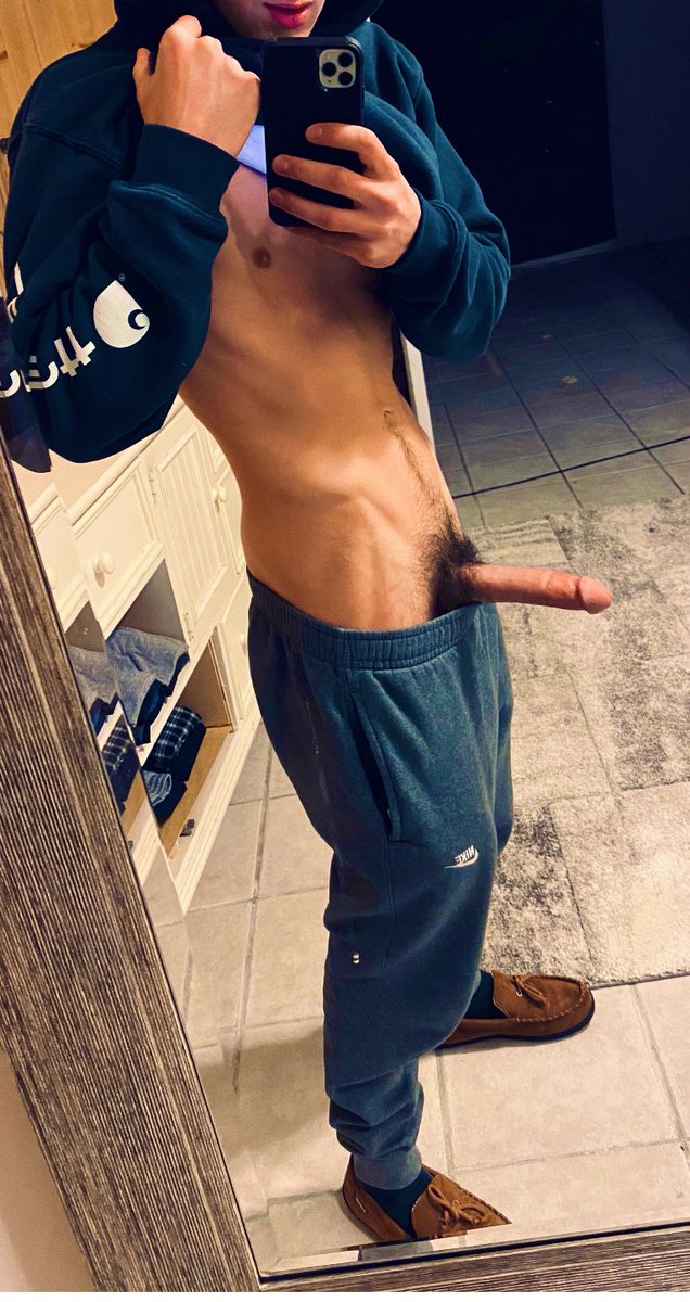 Retweet if I can fuck you 😈