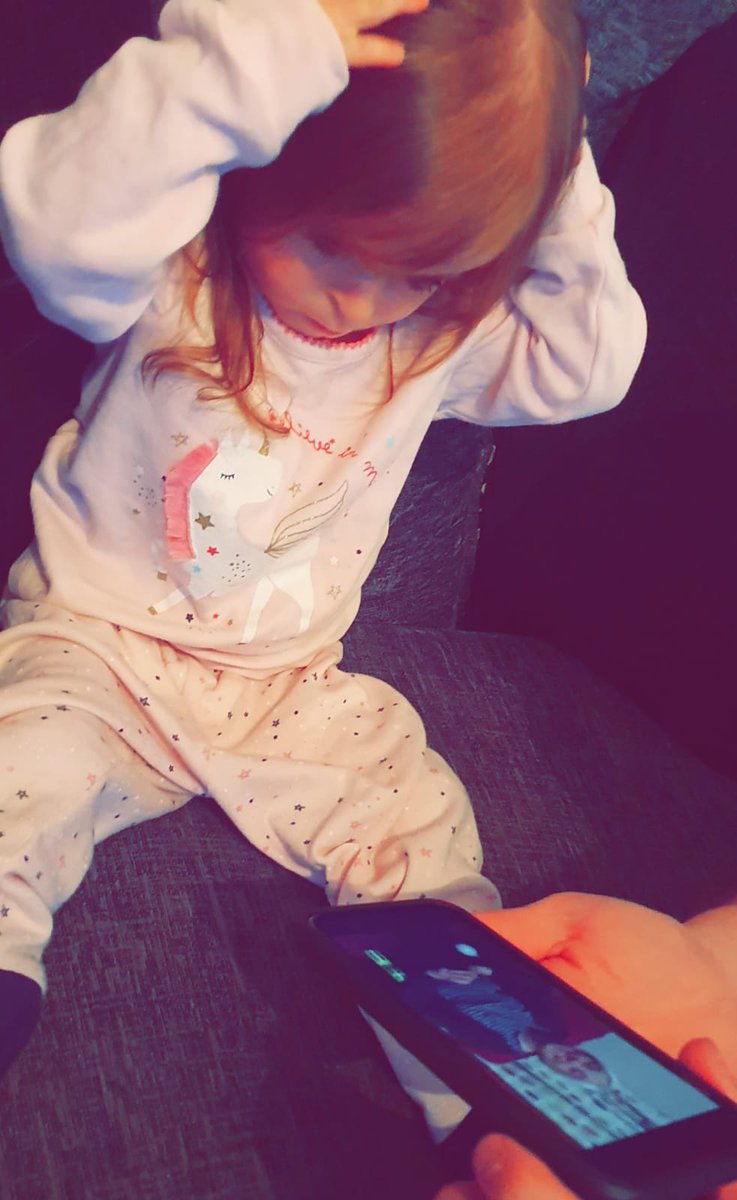EYSupportteam's tweet photo. We have been keeping in touch with our Sparklers ASN children and families by sharing songs and stories every Thursday for them to listen to and join in! Here is one of our Sparklers. She enjoys watching the films and copying the actions. Her mummy says she loves watching them! https://t.co/wxikXzgE8X