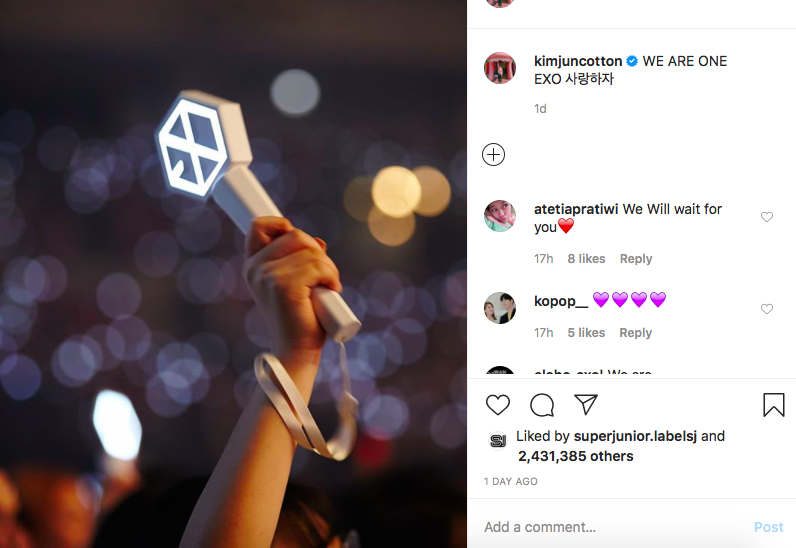 WORLDMUSICAWARD's tweet photo. #EXO Members Salute #Suho As He Leaves For His Military Service!💔😢😔@weareoneEXO
https://t.co/XiytzECqbN https://t.co/xweBshypd3