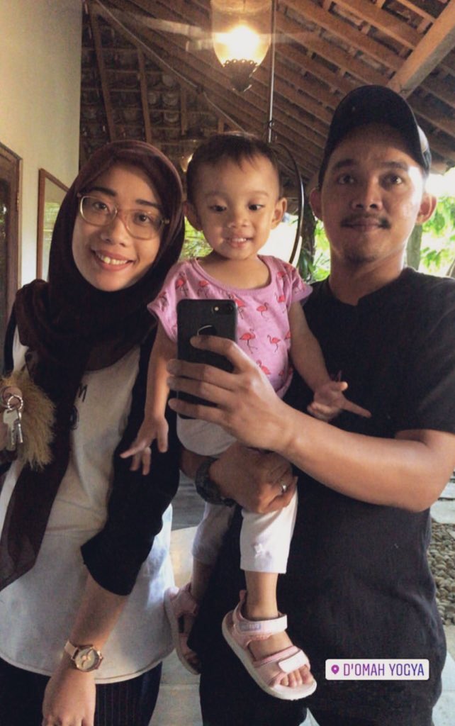 btarbayu's tweet photo. Libur lebaran 2019 di d’omah yogya disela-sela mudik 

Libur lebara 2020 di rumah saja saat pandemik ini

#TiketHadapiRindu https://t.co/p3PG73SMPy