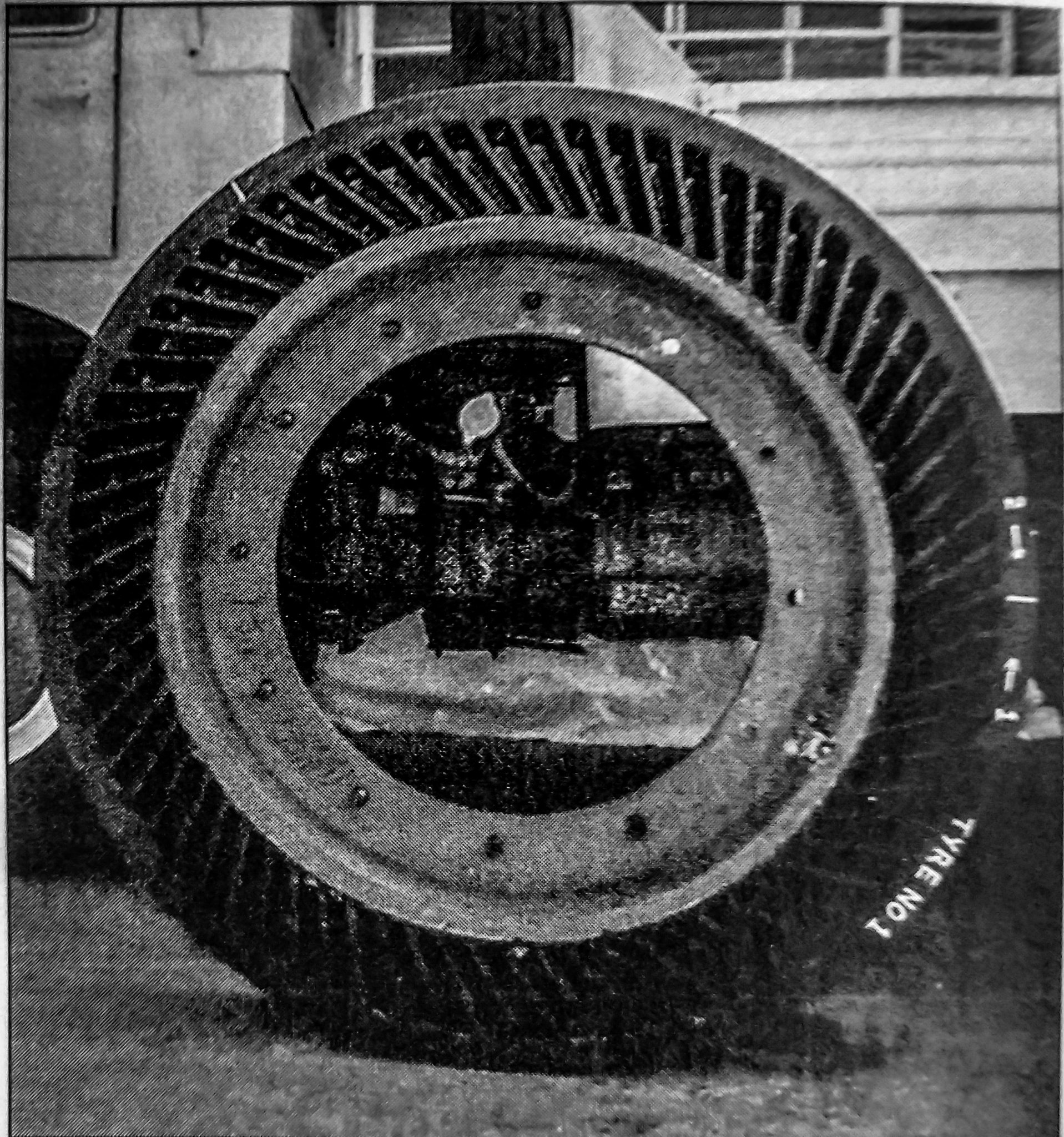 on-twitter-first-time-i-saw-the-airless-tires-in