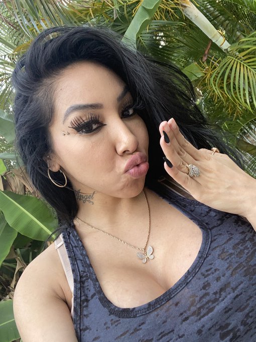 Throw kindness around like confetti https://t.co/x9FqVQ1Pn5<a href="/tag/anakaliyah"class="tags"><span>#anakaliyah</span></a>