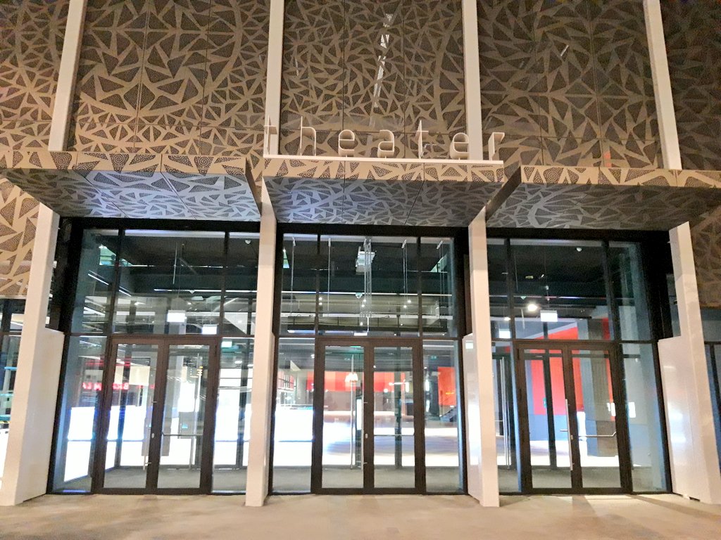 Beverwaard_Nu's tweet photo. De gemeente Rotterdam meldt in een persbericht dat het #Kunstenpand is opgeleverd. Het plein, waar het Kunstenpand gebouwd is, draagt de naam van een bekende schrijver, namelijk het Annie M.G. Schimdtplein! Een mooi en terecht eerbetoon aan haar. https://t.co/RSJ61ebidK