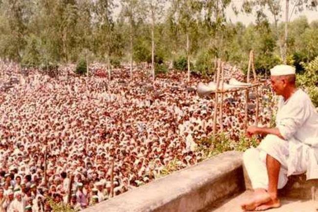 किसानो के लिए अपना पूरा जनम खपा देने वाले किसान पुत्र बाबा महेंद्र सिंह टिकैत की पुण्यतिथि पर मेरा नमन । 🙏🏻
#बाबा_टिकैत_अमर_रहें
#बाबा_महेंद्र_सिंह_टिकैत