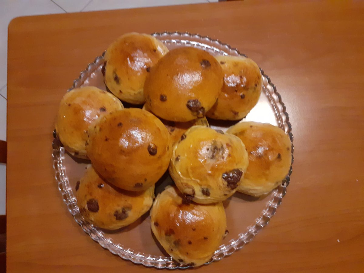 Ro01980's tweet photo. Appena sfornati, chi ne vuole uno?????
PANGOCCIOLI CALDI CALDI 😍😍
#15maggio #meteo #COVID #coronavirus #Food #colazione #fattoincasa #Covid_19 https://t.co/pt47wCpOJ9