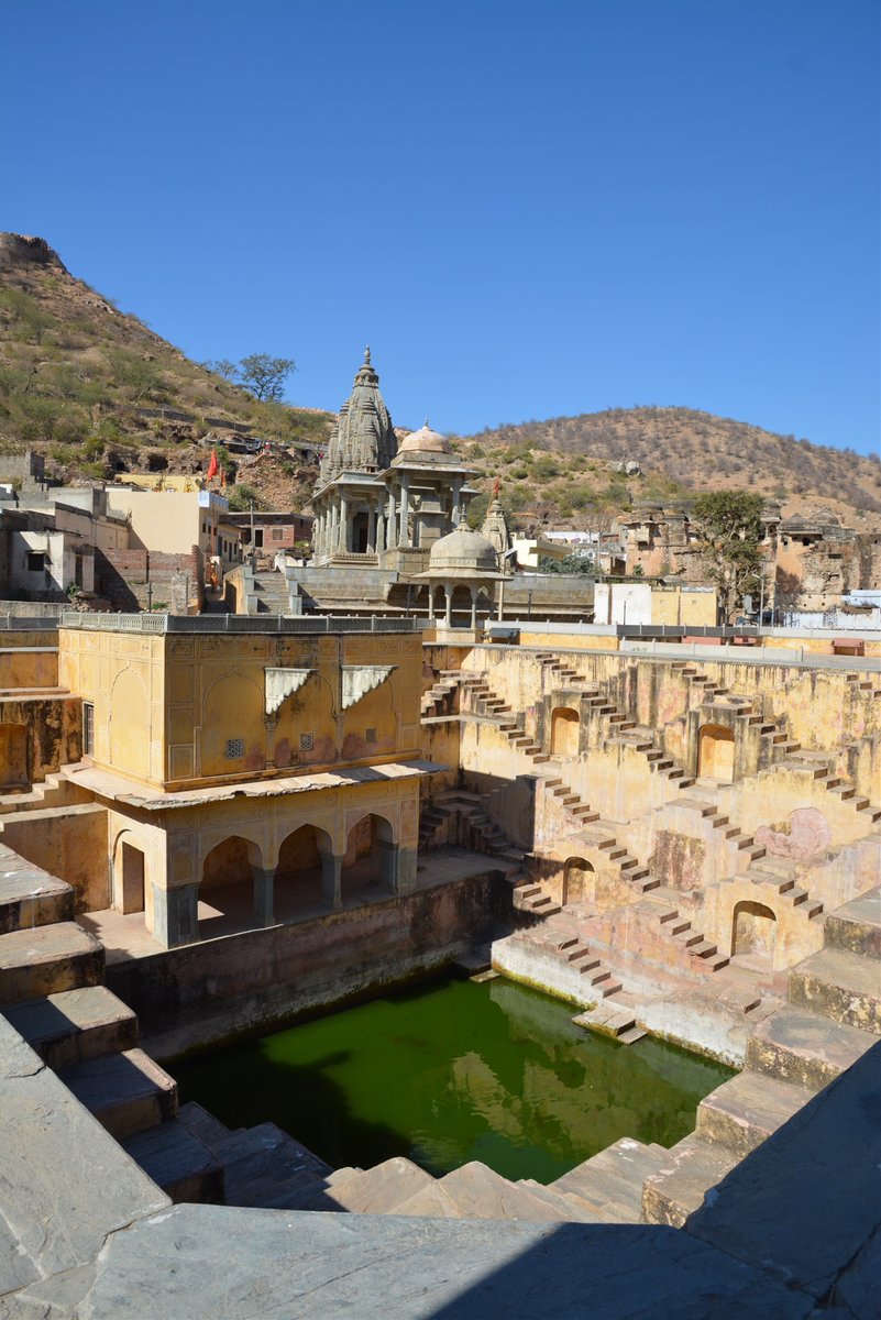 Panna Meena ka Kund, Jaipur 1699-1743

An image from 'JAI-JAIPUR Architectural Travel Guide' by Sanjeev Vidyarthi and Prathiksha Singh

URL: bit.ly/altrimJAI

.
.

Picture by Altrim Publishers
#stepwell #communityspaces #waterstorage #rajasthan #architecture