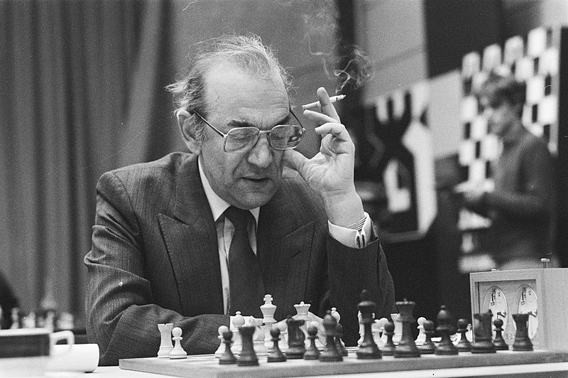 is chessbase free to play chess is chessbase free to play chess