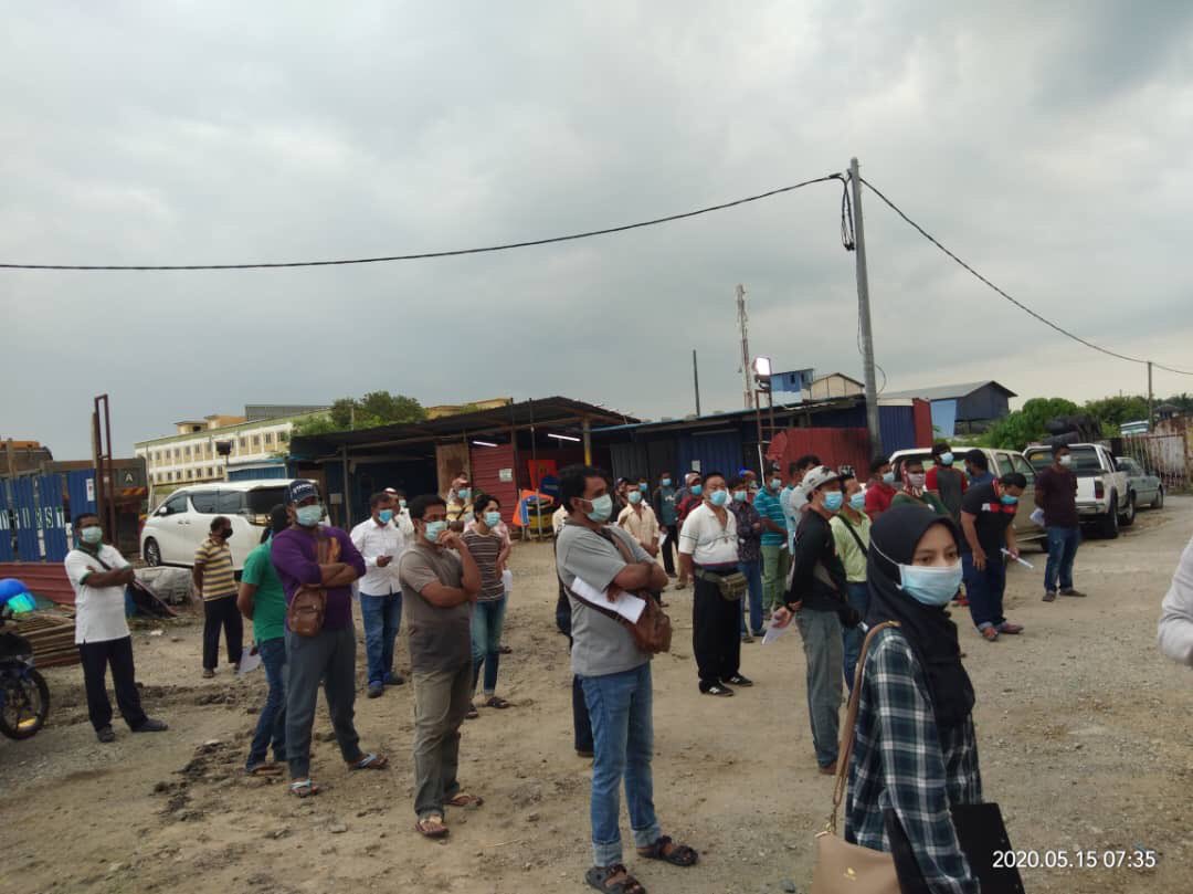UPKZU1's tweet photo. Seramai 71 orang yang menjalani COVID-19 swab test (pekerja tempatan dan pekerja warga asing)
@MOWorks @CawJalanJKR @Zulakmal8 @PetraJayaMP @RuslanAbdAziz @CIDBMALAYSIA @JKRMalaysia https://t.co/FXvdjYqtuM