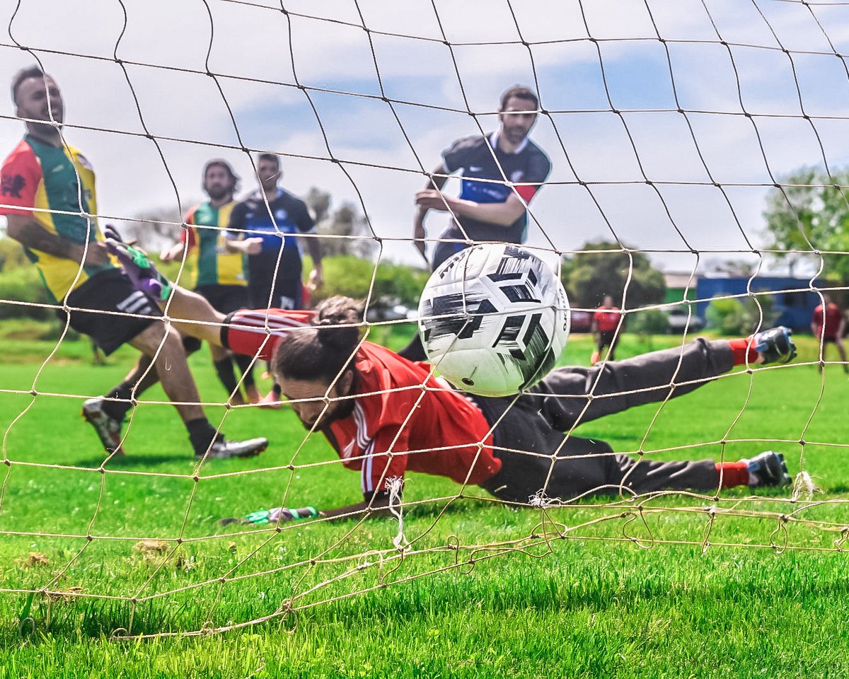 arrillagae's tweet photo. ¿Qué pasa con el #fútbol amateur? 
Ligas que reúnen a miles de jugadores en Montevideo y en el interior aprontan el regreso: protocolos, mejoras en las gestión y la infraestructura y sobre todo, muchas ganas de volver: https://t.co/MafL0pwkIV

🔐 𝑃𝑎𝑟𝑎 𝑠𝑢𝑠𝑐𝑟𝑖𝑝𝑡𝑜𝑟𝑒𝑠 https://t.co/TtshNo5rpX