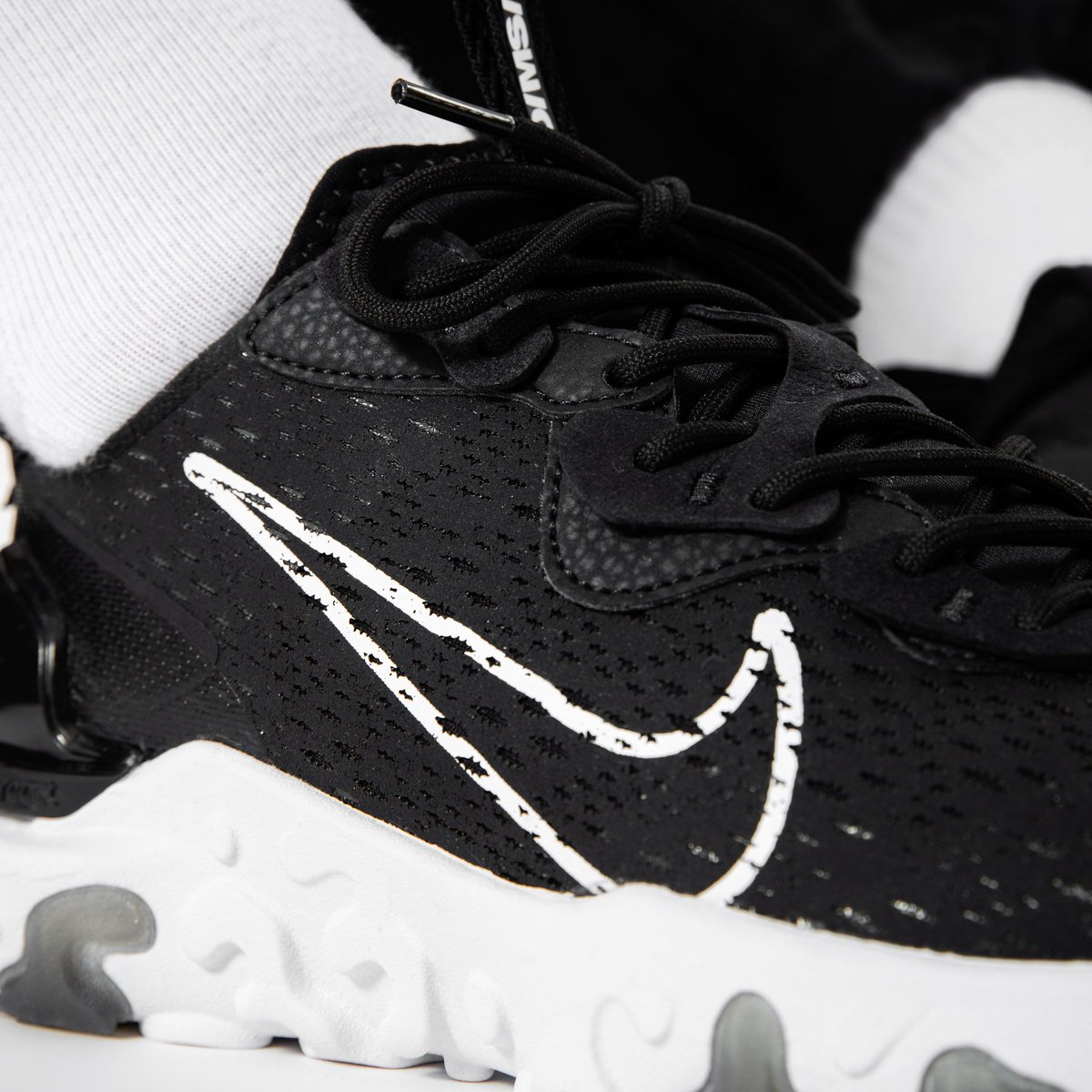 titoloshop's tweet photo. Nike React Vision | Black/White ⚫️
shop https://t.co/3l8Cz7fUoK
⠀⠀⠀⠀
US 7 (40) - US 12 (46)⠀⠀⠀⠀
style code 🔎 CD4373-006⠀
⠀
#titolo #titoloSHOP⠀
#nike #nikereact #nikereactvision #reactvision https://t.co/ZbM4Nl2wrI