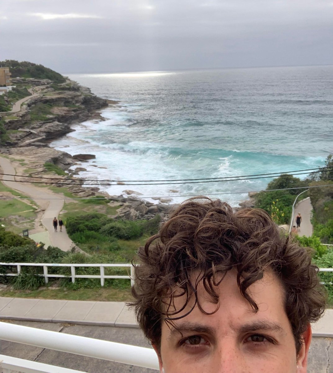 NTSlive's tweet photo. Jamie xx on the airwaves for the next 60 minutes, going b2b with @TheAvalanches  - tune in right now, only at https://t.co/OqHFPMgaVp https://t.co/iG2YMTSYt9