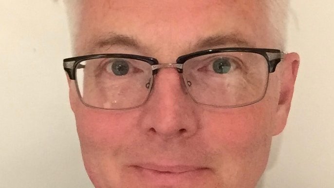 CCGLeicester's tweet photo. Chris Martin (@cmartininfo) is a PhD researcher investigating children’s play, the outdoors and mobile digital technology. He is supervised by Katy Bennett, Margaret Byron, and @peterkraftl from @GeogBham https://t.co/VuYJz9a7Q8