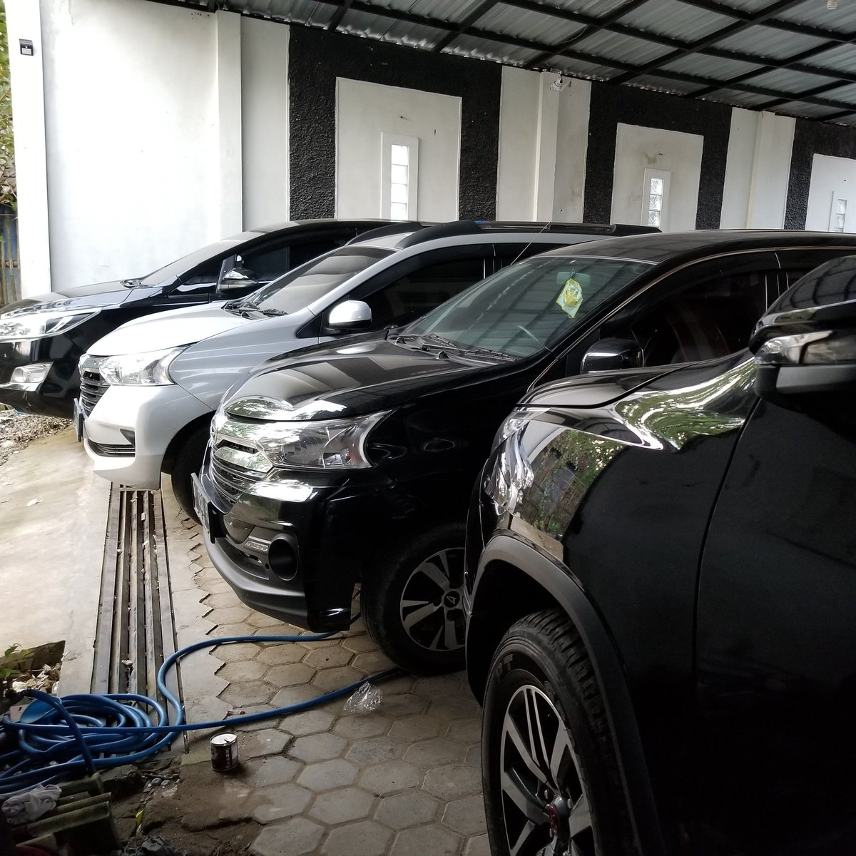 ArivaMobil's tweet image. Rental mobil tuban call 08230555734