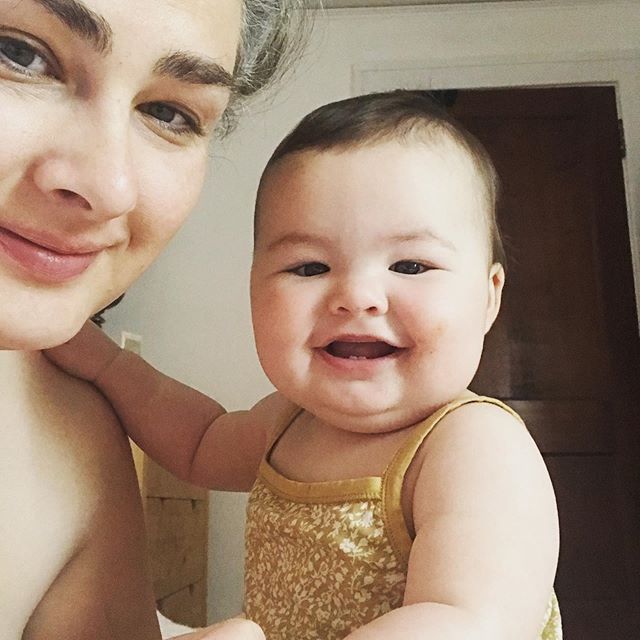 funshine's tweet photo. She loves taking selfies and looking at photos of familiar faces😊 (excuse the bit of schmutz on her face 🤷🏼‍♀️) https://t.co/QzOff0tPBt