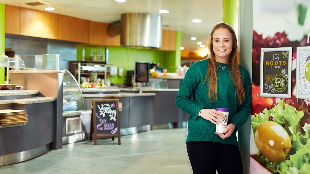 edgehill's tweet photo. Nutrition and Health student Lydia set up Edge Hill's first Vegan Society, which helped build her confidence and led to her receiving an Excellence Scholarship.

Read Lydia's story: https://t.co/EcRUHghBFb #DiscoverEHU https://t.co/gBLXtHciUt
