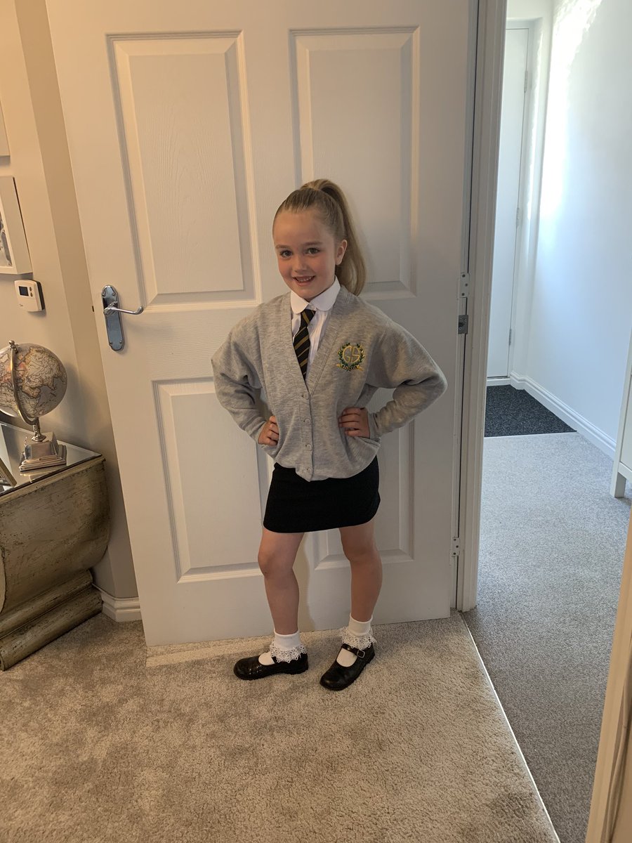 chickcheryl's tweet photo. @gylemuirprimary Sophie ready for #SchoolUniformDay https://t.co/G6QD0LOa2t