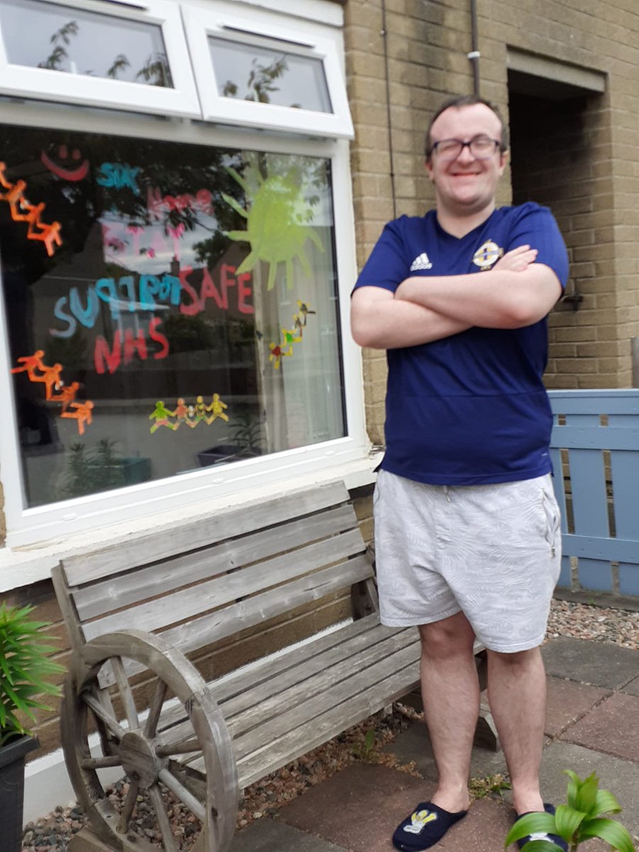 MaddieNowGroup's tweet photo. Participant Alex loves to clap on Thursdays in support of the NHS and key workers.. yesterday he got creative window painting! Absolutely love this, great job Alex🌈👨🏻‍🎨
#PicassoInTheMaking #SupportNHS #NewSkills https://t.co/Ls9vA3KTjQ