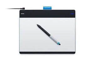 @thatskidding I still have my old clunker of an intuos!! 