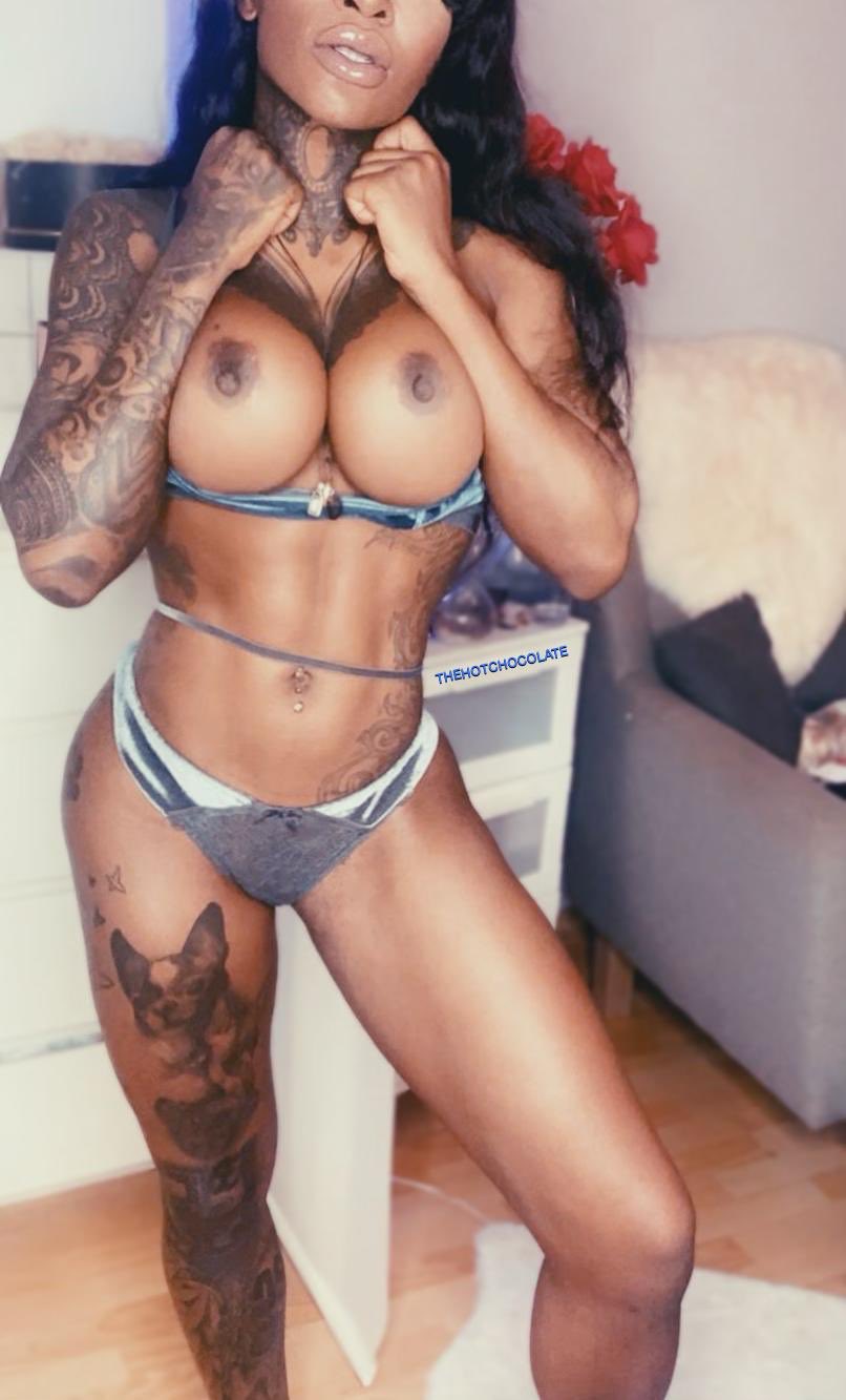 Hey guys💋 I wish you a great start into the weekend🥰 #love #to #all #of #you https://t.co/3okhSULmt6