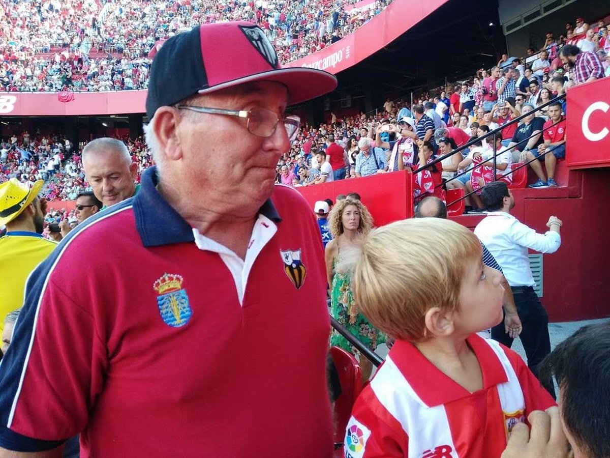 rosapb1213's tweet photo. En este día tan especial para mí me acuerdo de estas dos personas mi padre de quien lo aprendí todo @ercurrito8  y de mi amigo Jaime @JaimePallares78  Gracias x darme tanto https://t.co/zZ1ZGKbYWn