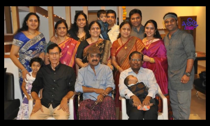 DSPFanverse's tweet photo. Wishing Happy Family Day To Our
@ThisIsDSP @sagar_singer @mounicasagarG @achanta_ram @Vivek_Architect
And To All Families Of #DspFans
@ThisIsDSP his family ,His Musical Instruments ,His Fans ,His Workers &Musicians .... Everyone ๐๐๐๐๐๐๐๐ https://t.co/pEiCtJJBcG