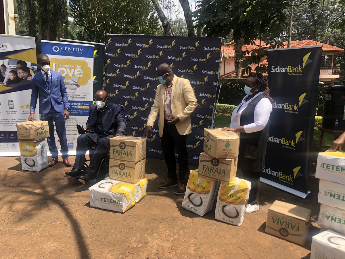 SidianBank's tweet photo. Sidian Bank and Centum team hands over the food hampers to the MP, Tim Wanyonyi that will help 500 families for at least 2 weeks.
#supportingfamilies
@MastercardFdn @CentumCares @AjiryKE @CentumPLC https://t.co/TZDbpki1mL