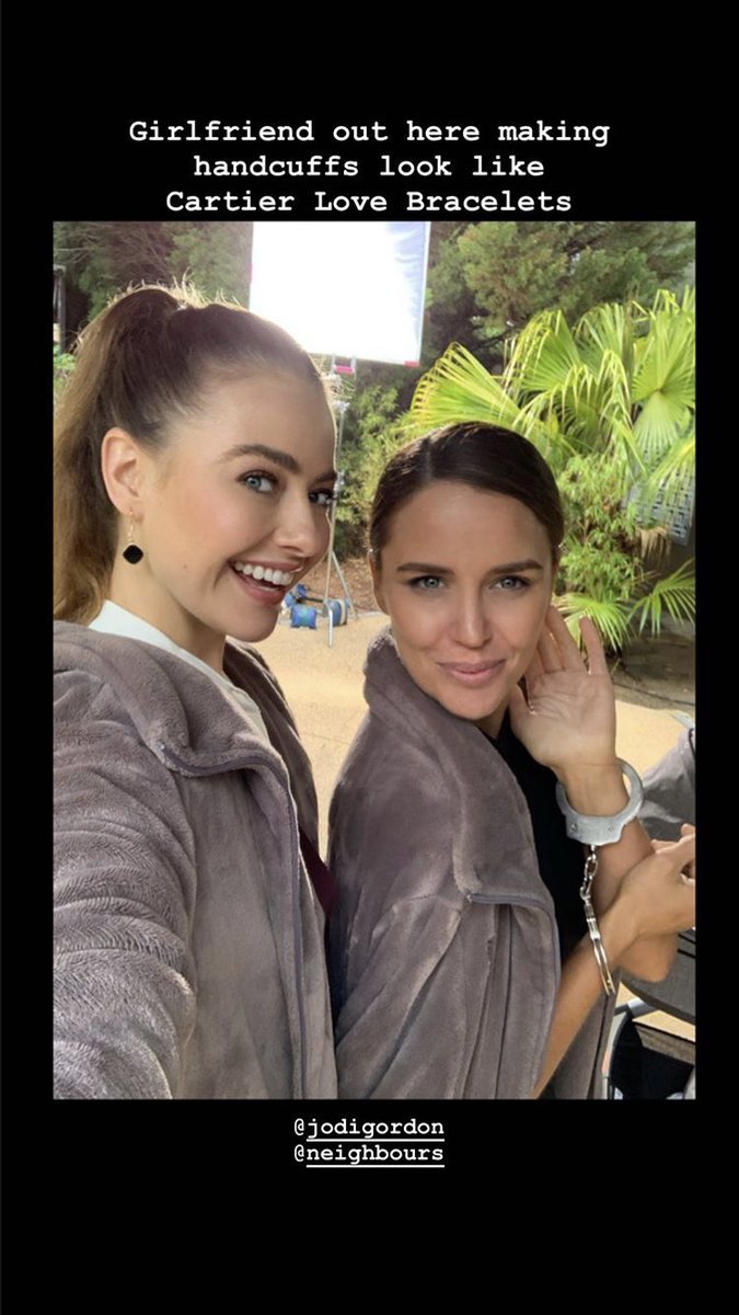 unbreakable86_'s tweet photo. Our Captains are literally out there taking all these pics and feeding our #Chelly deprived souls. β€οΈ
Everybody say "Thank you, April."
#ChellyEndgame
#WeWantChelly
#FightForChelly
#RepresentationMatters
#Neighbours https://t.co/bri11x2iYQ