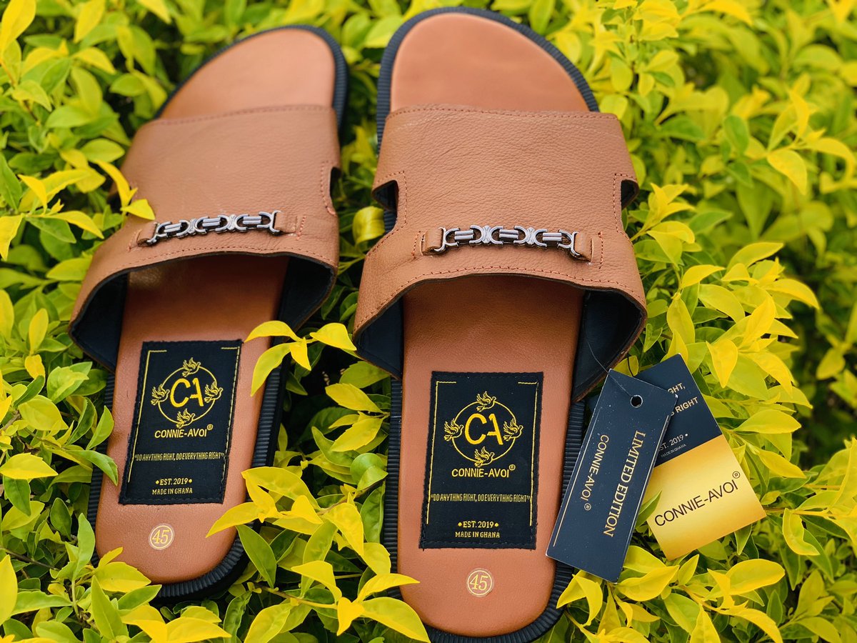 connieavoi's tweet photo. Introducing 3rd badge of our new slippers collection. 
Step out in style in the all new Connie-Avoi Limited Edition Leather Slippers. 

WhatsApp (+233 244639836)

PROUDLY MADE IN GHANA

DO ANYTHING RIGHT, DO EVERYTHING RIGHT.

Genuine Leather Slippers • Limited Edition Package https://t.co/pGPqSRexKx