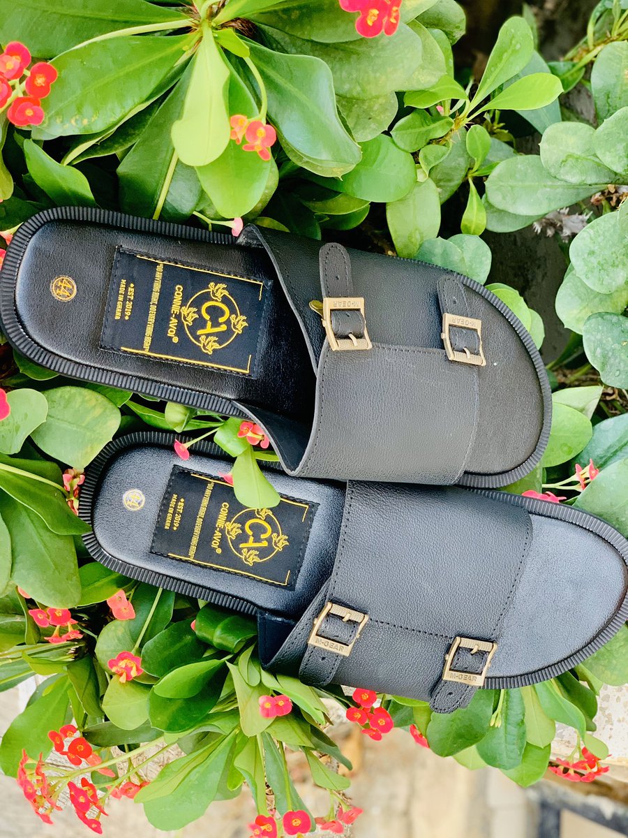 connieavoi's tweet photo. Introducing 3rd badge of our new slippers collection. 
Step out in style in the all new Connie-Avoi Limited Edition Leather Slippers. 

WhatsApp (+233 244639836)

PROUDLY MADE IN GHANA

DO ANYTHING RIGHT, DO EVERYTHING RIGHT.

Genuine Leather Slippers • Limited Edition Package https://t.co/pGPqSRexKx