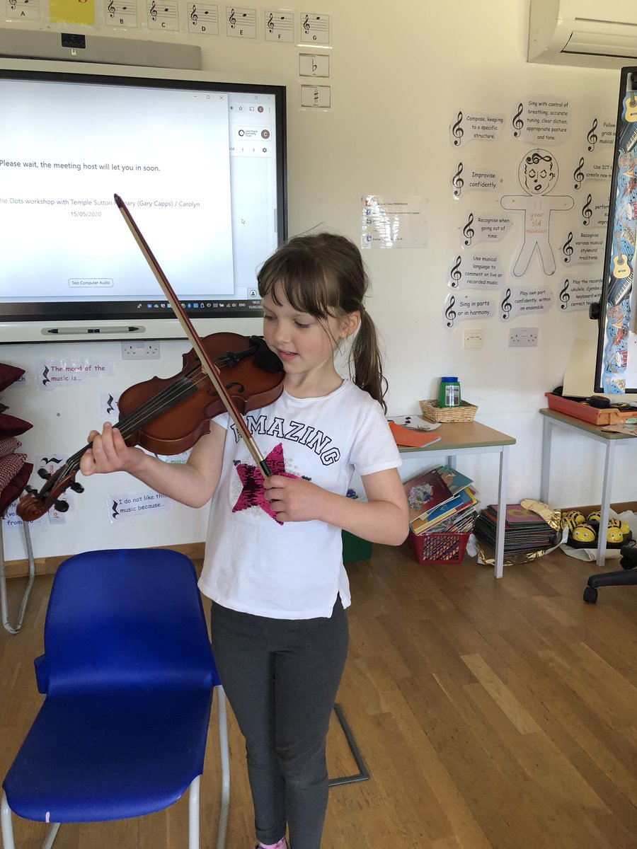 MrsCField1's tweet photo. @Temple_Sutton we were very lucky to have the opportunity to stream a live session with members of the BBC Symphony Orchestra. The children were inspired to have a go at playing some instruments. 😊🎻 https://t.co/BeqLYSjReg