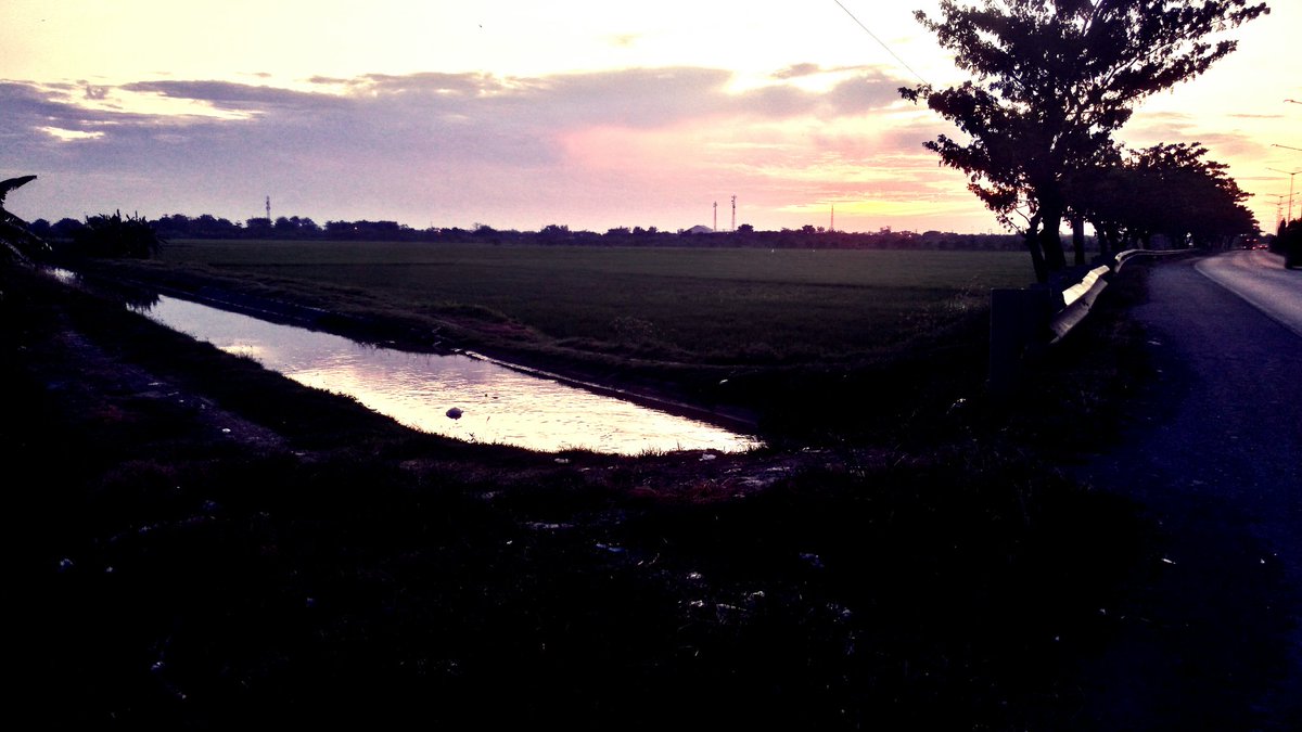 johnpiant's tweet photo. Jalan lingkar Demak Jawa Tengah https://t.co/lLBjNKTB56