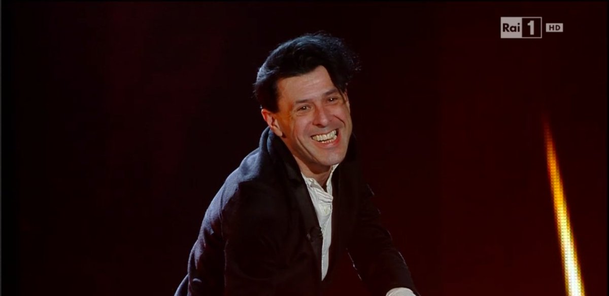 “La musica, come la vita, si può fare solo in un modo: insieme" da #Sanremo2016 
Grazie Maestro #EzioBosso ❤️