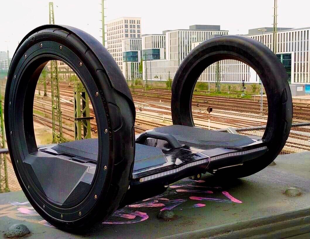 Slowly but surely, people are going back to their offices.

Let our cities remain car-free. Let the cities breathe. Less traffic jams, less limitations.

Let´s make our cities greener and safer.

#urbanmobility
#emobility