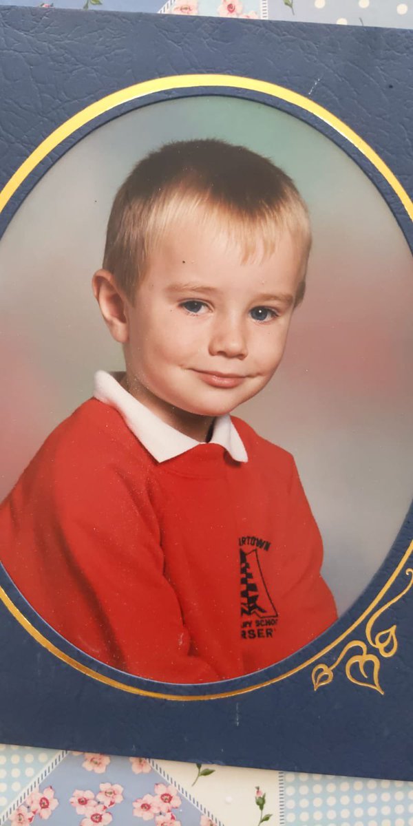 BBCRadioScot's tweet photo. It’s  #uniformday in Scotland as kids are encouraged to wear uniform for homeschooling.

But can you guess who these presenters are in their school photos?

tune in 🔊 https://t.co/CwEmHPVoTv https://t.co/H0Gccostyv