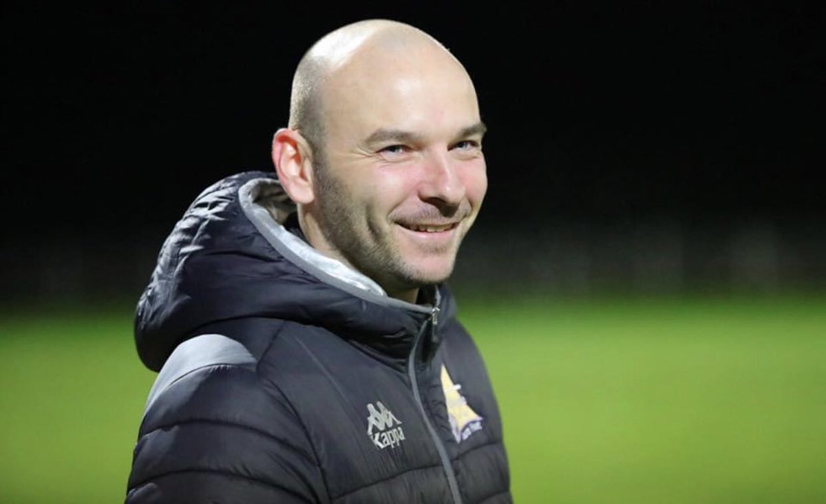 TojfTeam's tweet image. « Quand tu apprends que ton équipe monte en R2 😄 »
Ca y est coach, on l’attendait depuis plusieurs semaines, c’est désormais officiel : l’équipe A du Triangle d’Or Jura Foot évoluera en R2 l’an prochain ! 💛💜