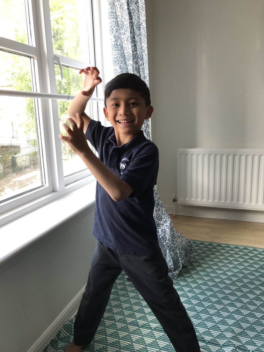 azwashamsuddin's tweet photo. Risay throwing a fireball your way this Friday morning! @prestonstps #SchoolUniformDay https://t.co/NdQyMulaSI