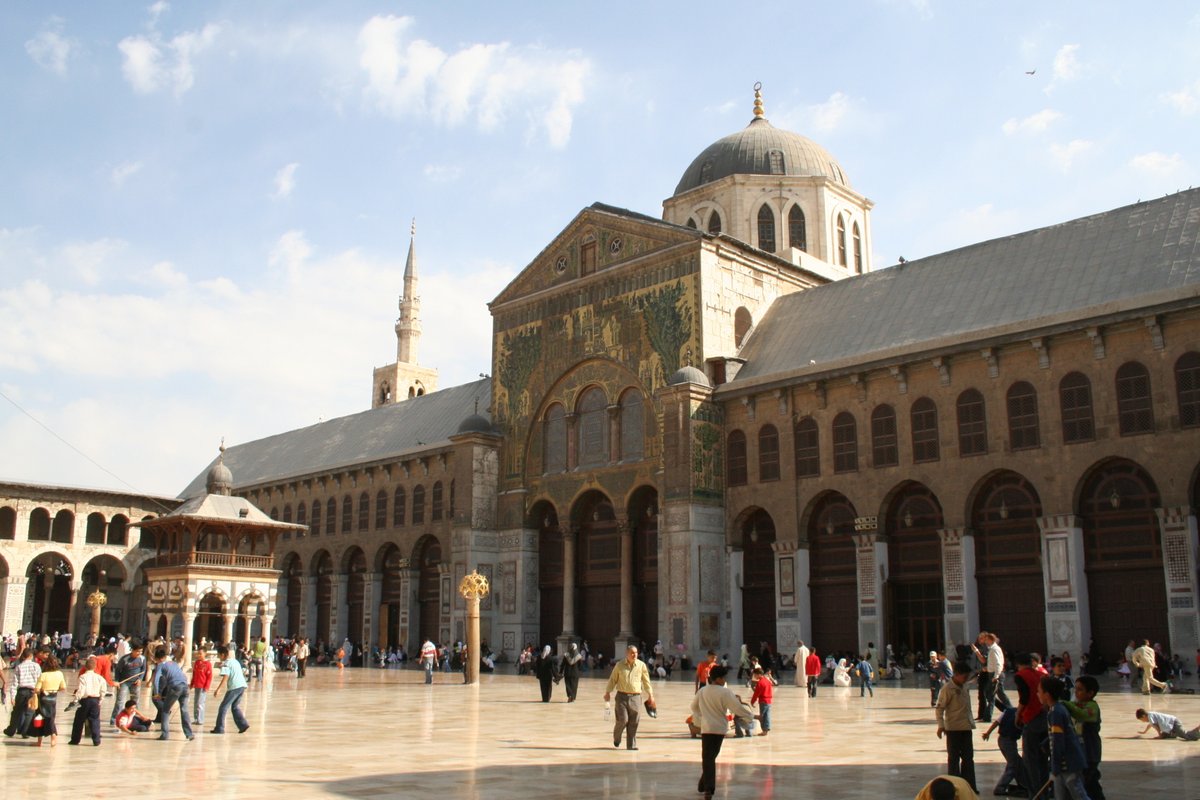 In 10thC, we find first use of waqf (pious endowments) of book collections - to library of the Umayyad Mosque in Damascus. Soon private collections were endowed for benefit of public in other cities.